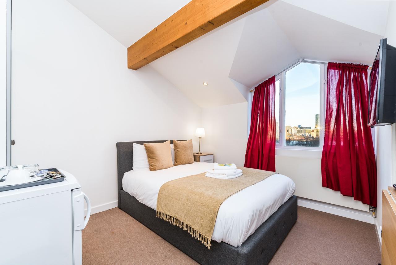 Riverbank Stay Лондон Экстерьер фото